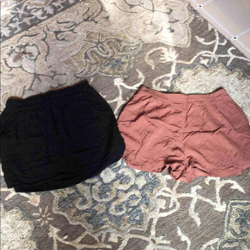 BUNDLE Black and Cognac High-waisted Skirt